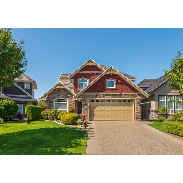 Beautiful Suburbs House with Driveway