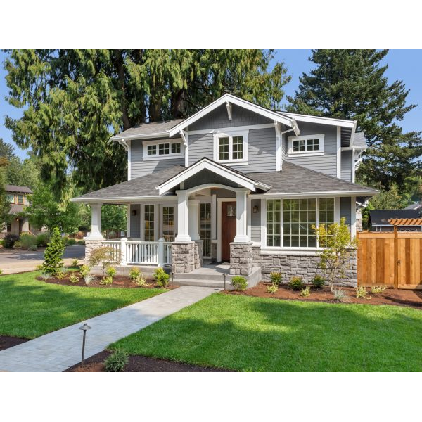 Beautiful Small House with Porch