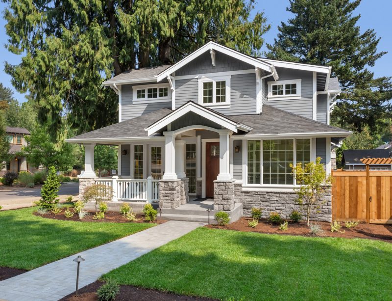 Beautiful Small House with Porch