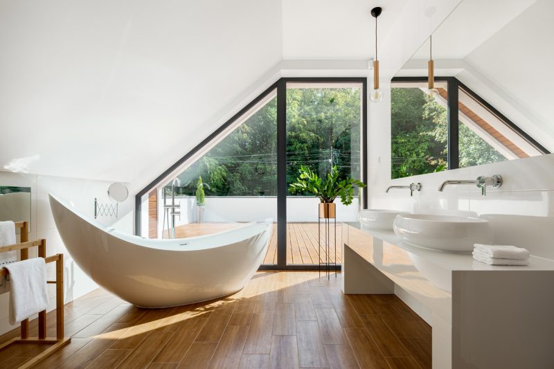 Luxury Bathroom with Terrace