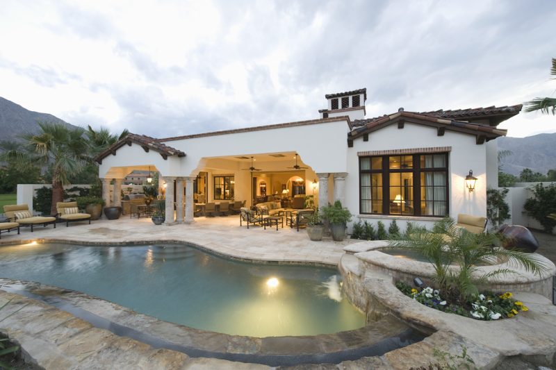 Pool and Jacuzzi Country House