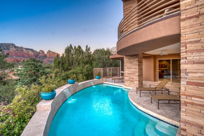 Luxury House with Pool in the Canyon